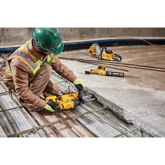 Dewalt DCH263R2DH 20V Max* Xr® Brushless 1-1/8 In. Sds Plus D-Handle Rotary Hammer Kit