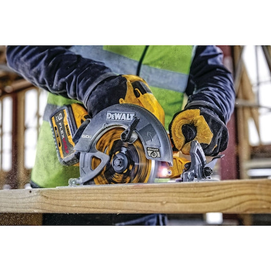 Dewalt DCS578X2 Flexvolt® 60V Max* Brushless 7-1/4 In. Cordless Circular Saw With Brake Kit