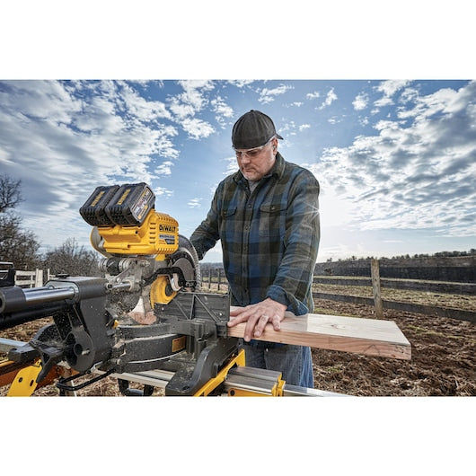 Dewalt DHS790AT2 Brshls 120V 12" Slidingmiter Saw