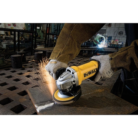 Dewalt DWE402 4-1/2In 11Amp 115Mm Small Angle Grinder