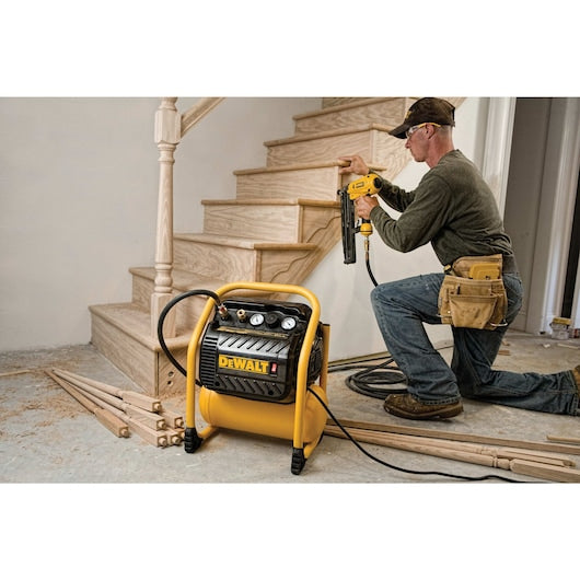 Dewalt DWFP55130 200 Psi Quiet Trim Compressor