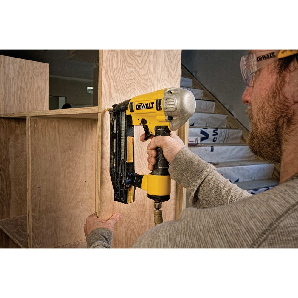 Dewalt DWFP71917 Precision Point Finish Nailer (16 Gauge)