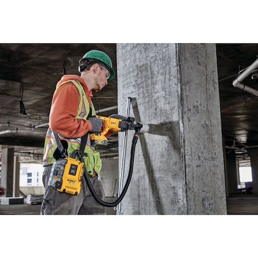 Dewalt DWH161D1 20V Max* Brushless Cordless Universal Dust Extractor Kit