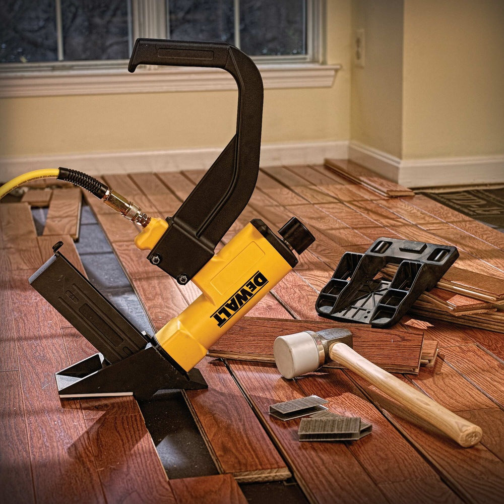 Dewalt DWMIIIFS Flooring Stapler (15.5 Gauge)