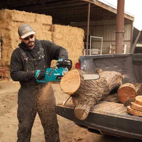 Makita GCU04Z 40V max XGT® Brushless Cordless 18" Chain Saw, Tool Only