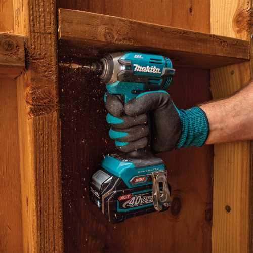 Makita GDT02D 40V max XGT® Brushless Cordless 4‑Speed Impact Driver Kit (2.5Ah)