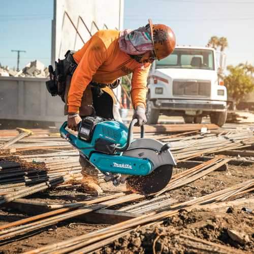 Makita GEC01PL4 80V max (40V max X2) XGT® Brushless 14" Power Cutter Kit with 4 Batteries, AFT®, Electric Brake (8.0Ah)