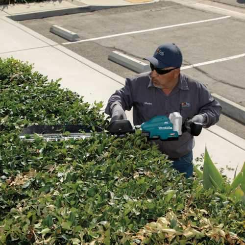 Makita GHU04Z 40V max XGT® Brushless Cordless 24" Single‑Sided Hedge Trimmer, Tool Only