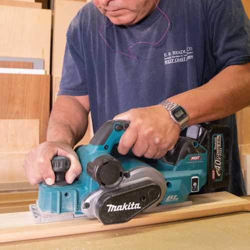 Makita GPK01M1 40V max XGT® Brushless Cordless 3‑1/4" Planer Kit, AWS® Capable (4.0Ah)