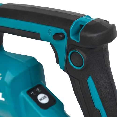 Makita GRV01Z 40V max XGT® Brushless Cordless 5‑1/2' Concrete Vibrator, Tool Only
