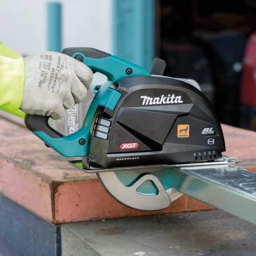 Makita GSC01Z 40V max XGT® Brushless Cordless 7‑1/4" Metal Cutting Saw, with Electric Brake and Chip Collector, Tool Only