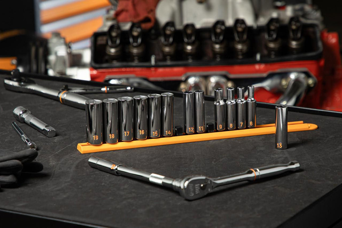 Gearwrench 80554H 14 Piece 3/8" Drive 6 Point Metric Hi-Viz Deep Socket Set