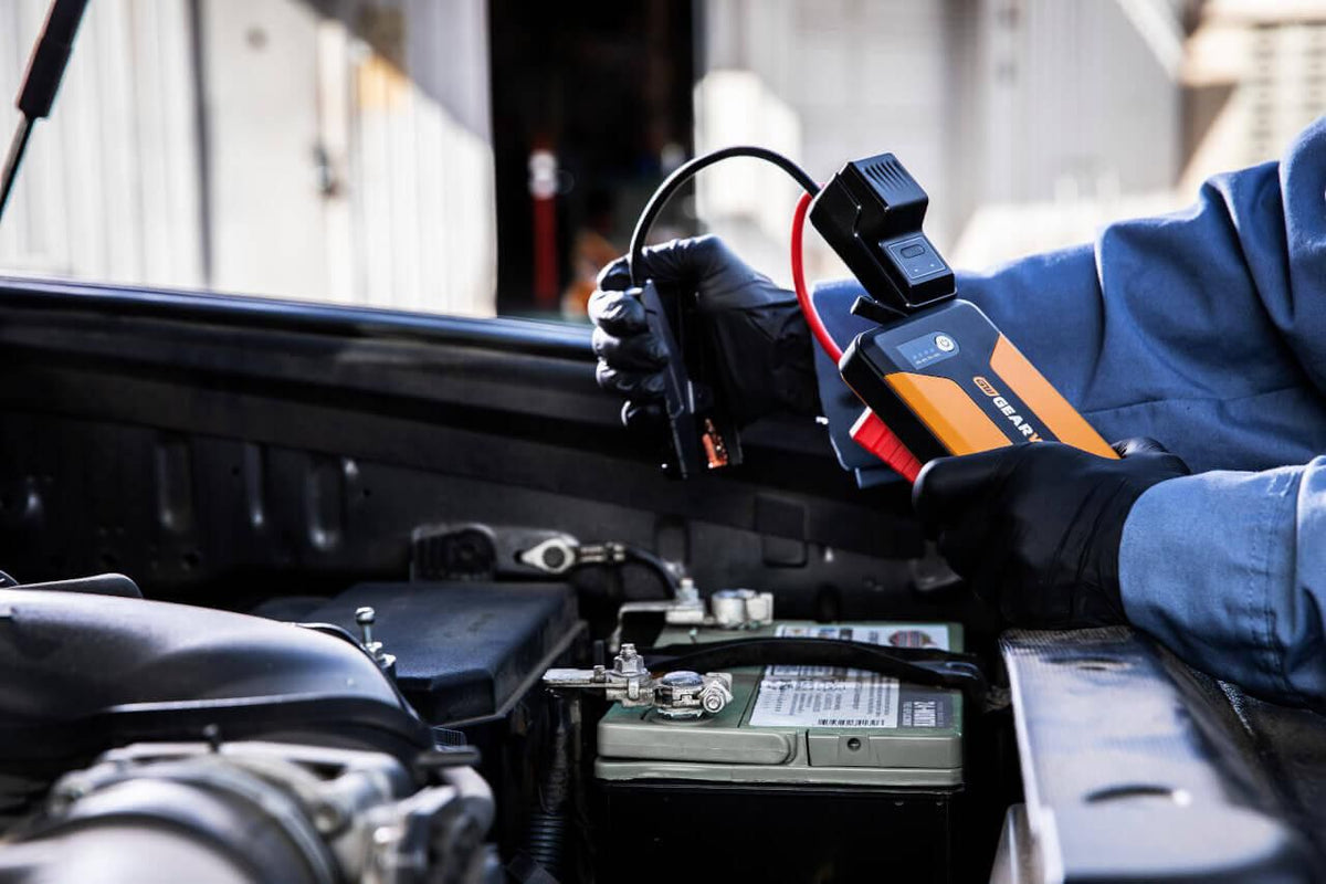 Gearwrench GWLBJ12 1200A 12V Lithium Battery Jump Starter and Powerbank