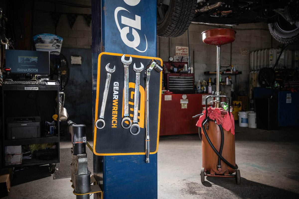 Gearwrench GWMAGMAT1812 18" X 12" High Strength Magnetic Tool Mat