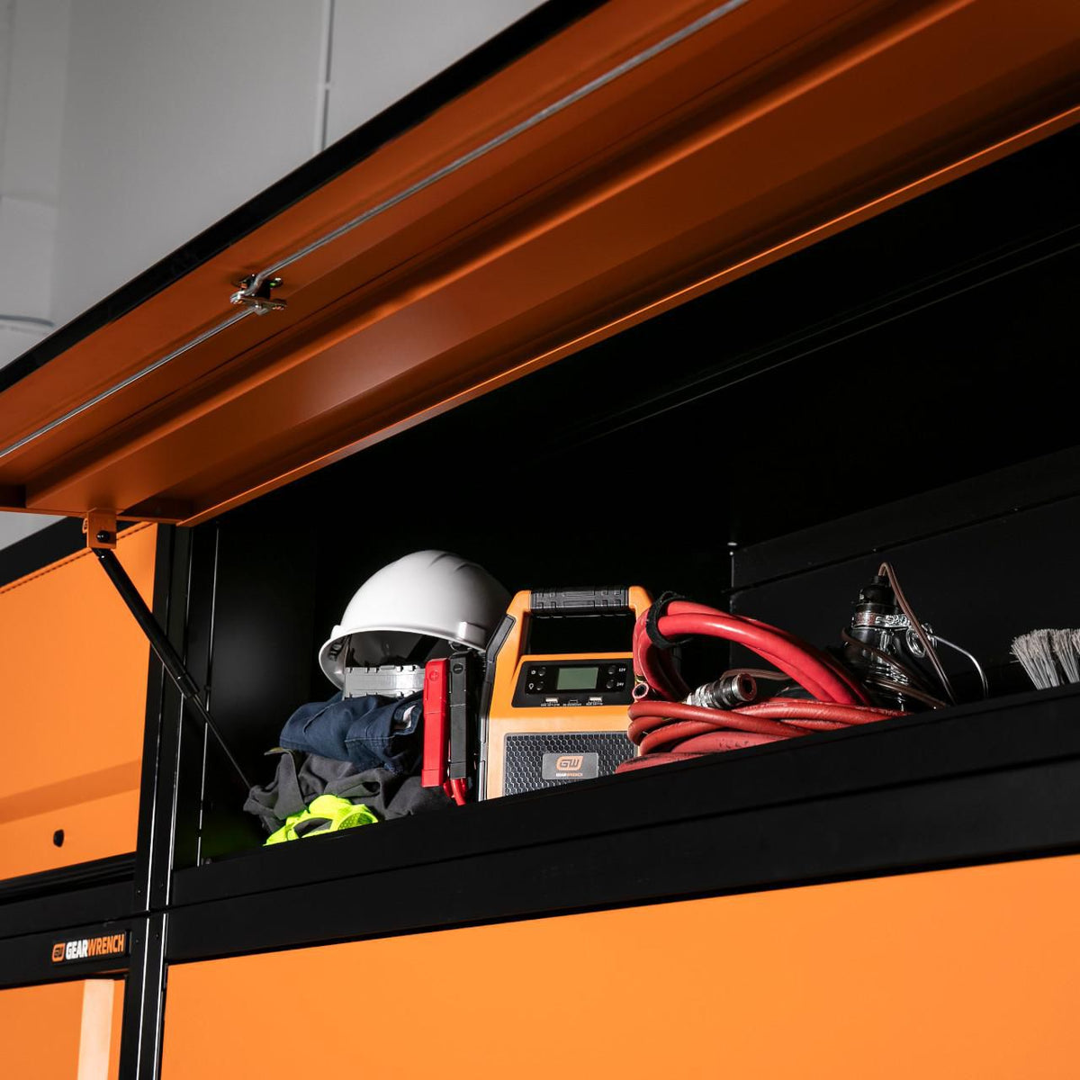 Gearwrench 83238LTL 72" x 30" Large Top Locker for Professional Mobile Workbench System