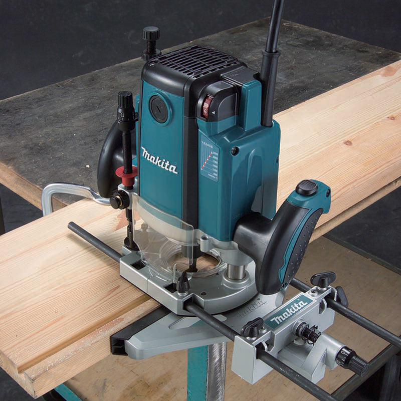 Makita RP2301FC 3‑1/4 HP* Plunge Router, with Variable Speed