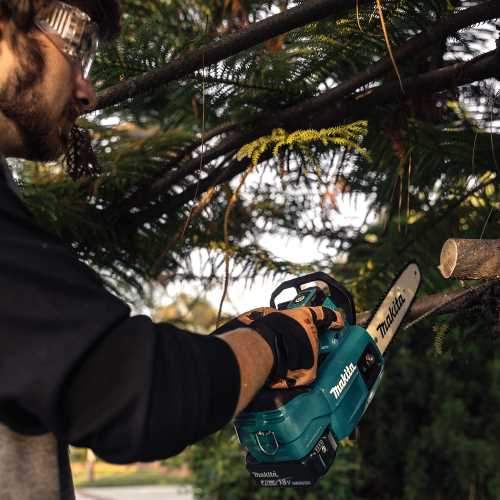 Makita XCU10SM1 18V LXT® Lithium‑Ion Brushless Cordless 12" Top Handle Chain Saw Kit (4.0 Ah)