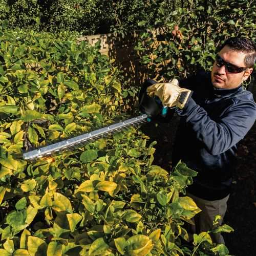 Makita XHU09Z 18V LXT® Lithium‑Ion Brushless Cordless 24" Hedge Trimmer, Tool Only