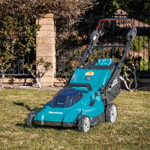 Makita XML14CT1 36V (18V X2) LXT® 19" Self‑Propelled Lawn Mower Kit with 4 Batteries (5.0Ah)