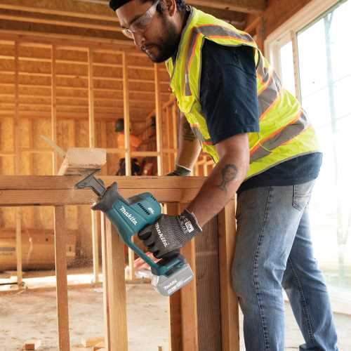 Makita XRJ08Z 18V LXT® Lithium‑Ion Brushless Cordless Compact One‑Handed Recipro Saw, Tool Only