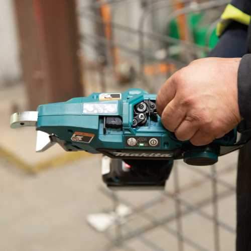 Makita XRT02ZK 18V LXT® Lithium‑Ion Brushless Cordless Deep Capacity Rebar Tying Tool, Tool Only