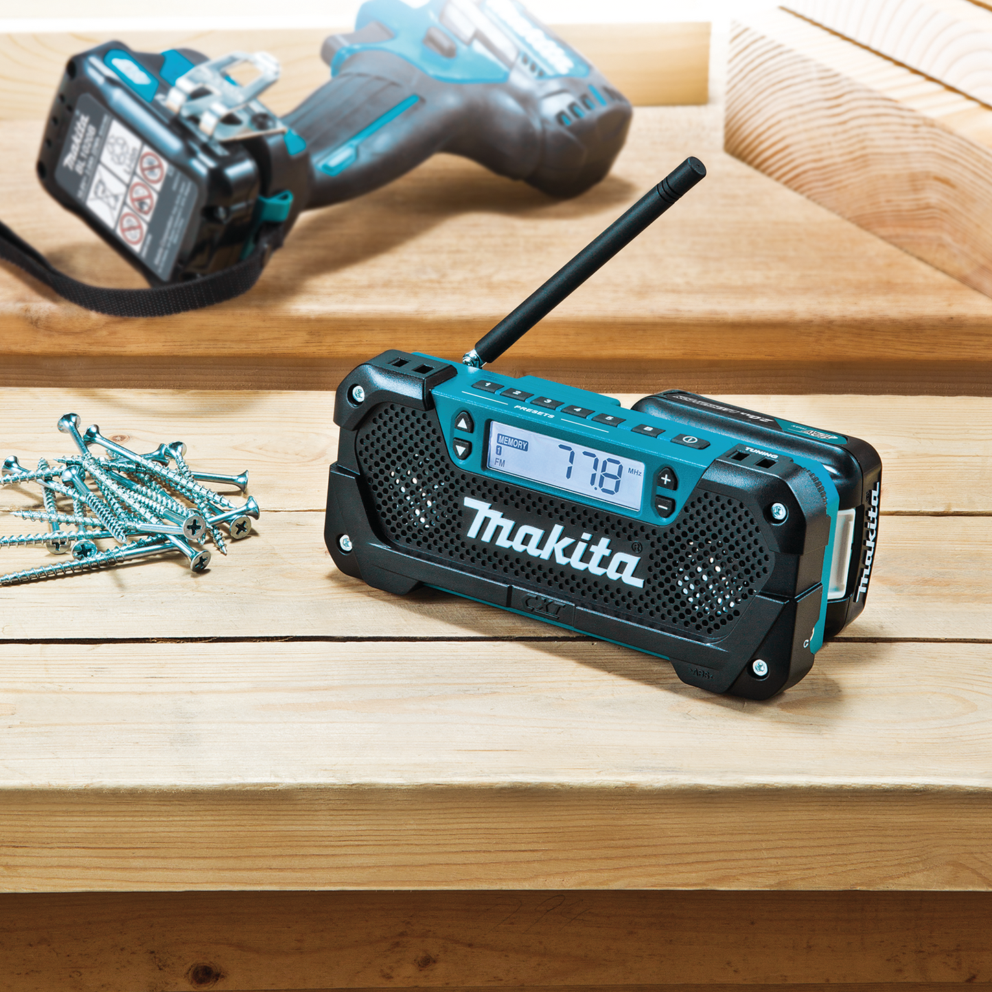 Makita RM02 12V Max Cxt® Lithiumion Cordless Compact Job Site Radio, Tool Only