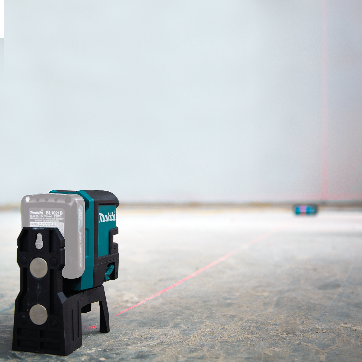 Makita SK106DZ 12V max CXT® Lithium‑Ion Cordless Self‑Leveling Cross‑Line/4‑Point Red Beam Laser, Tool Only