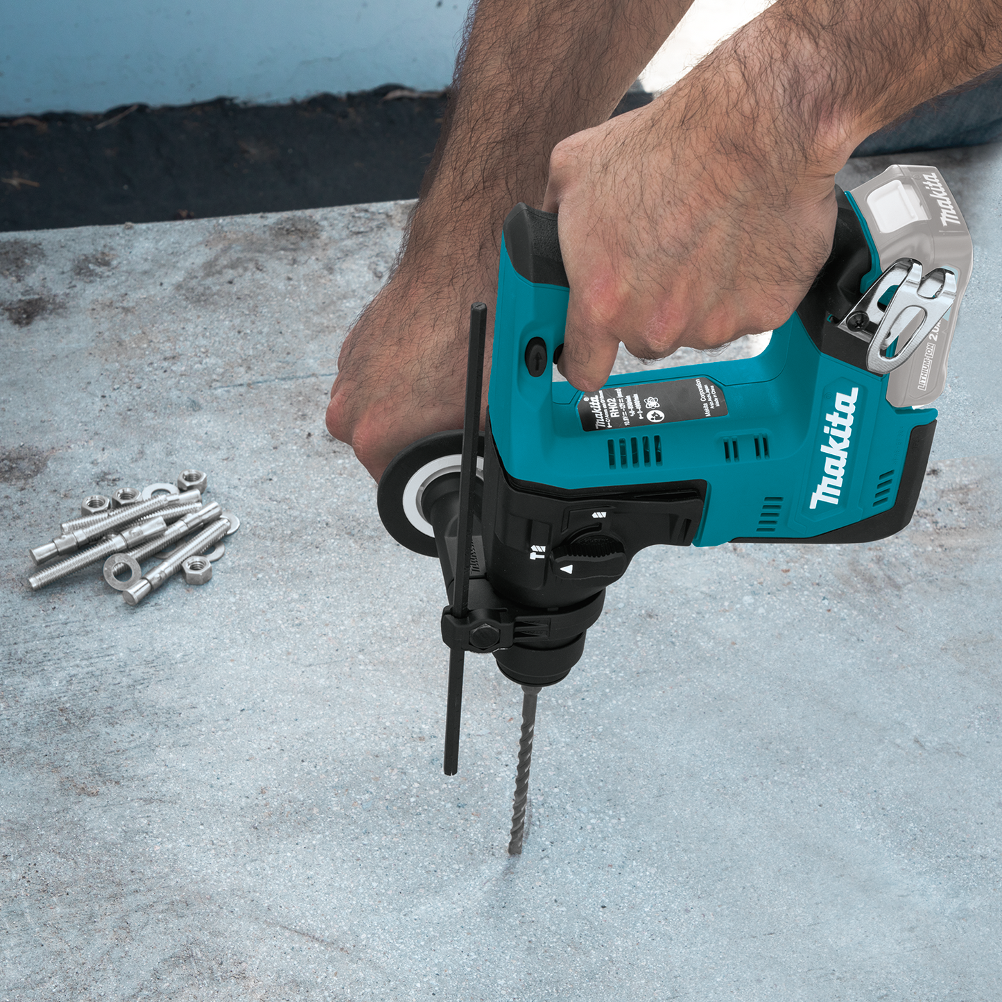 Makita RH02Z 12V Max Cxt® Lithiumion Cordless 9/16" Rotary Hammer, Accepts Sdsplus Bits, Tool Only