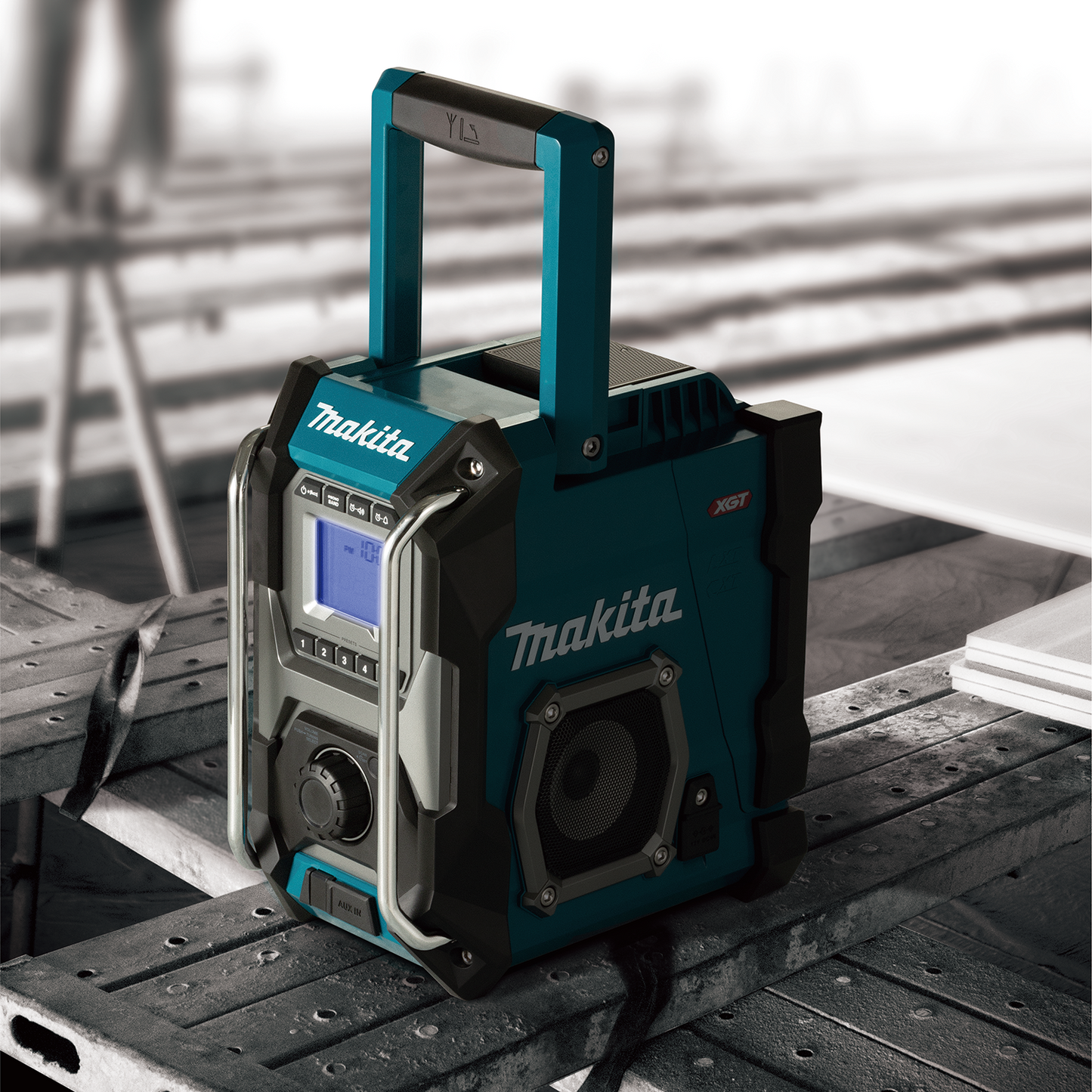 Makita GRM01 40V max XGT® Cordless/Corded Job Site Radio, Tool Only