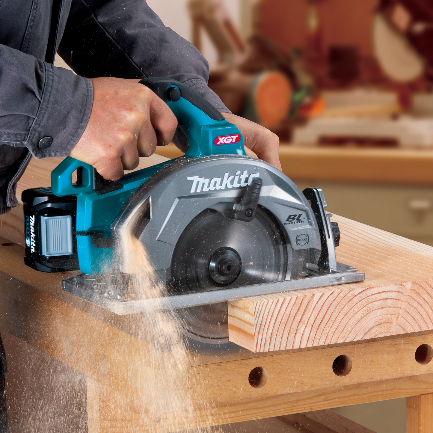 Makita GSH01M1 40V max XGT® Brushless Cordless 7‑1/4" Circular Saw Kit, AWS® Capable (4.0Ah)