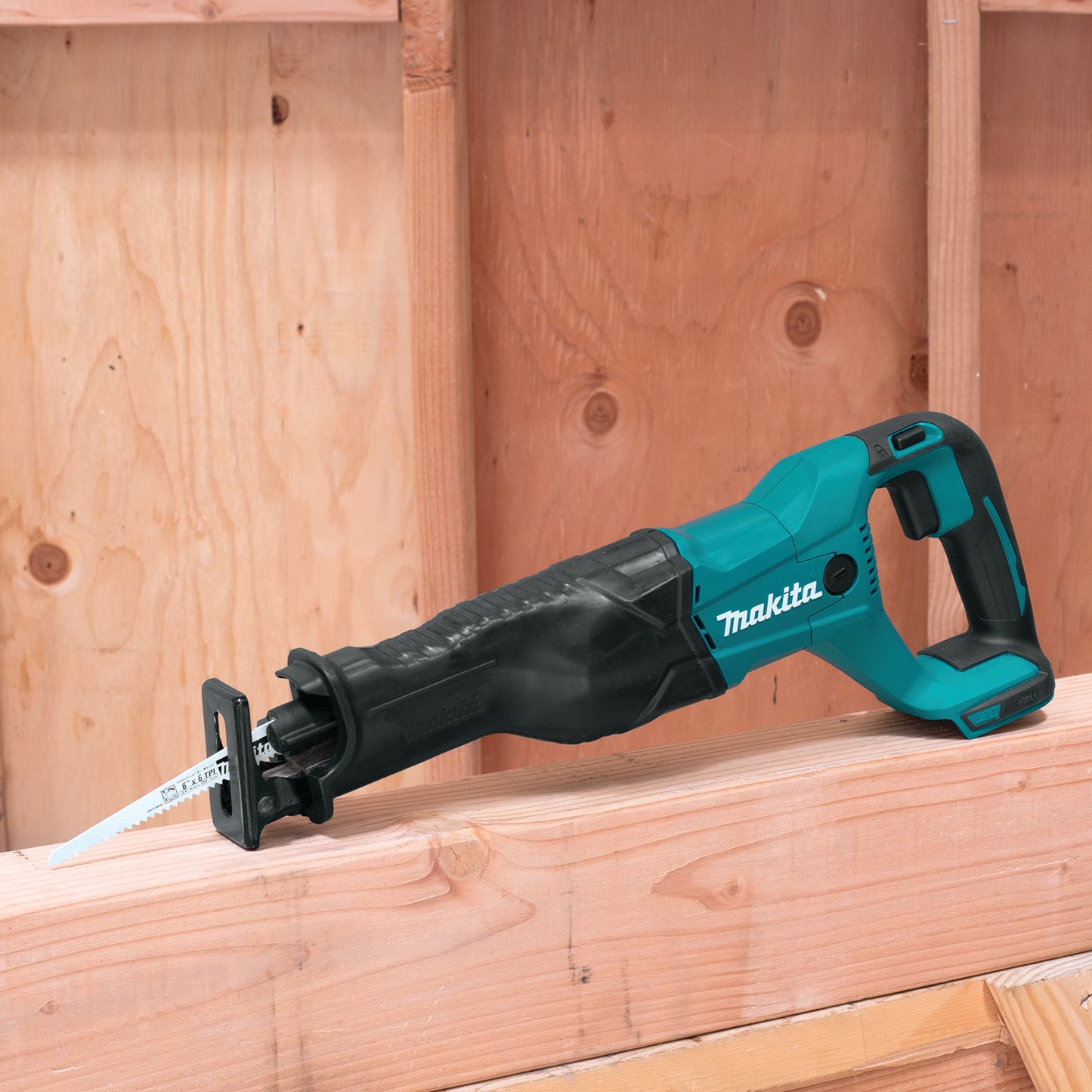 Makita XT704 18V LXT® Lithium‑Ion Cordless 7‑Pc. Combo Kit (3.0Ah)