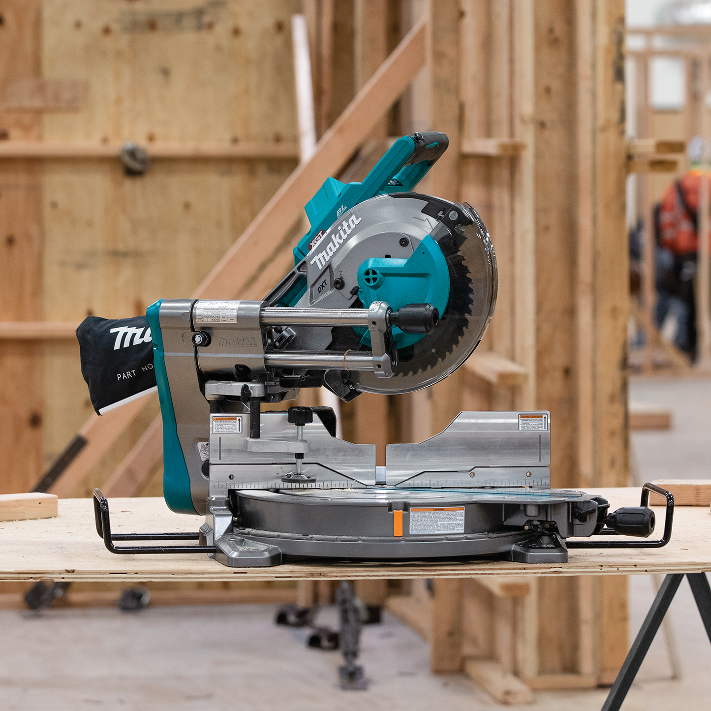 Makita GSL03Z 40V max XGT® Brushless Cordless 10" Dual‑Bevel Sliding Compound Miter Saw, AWS® Capable, Tool Only