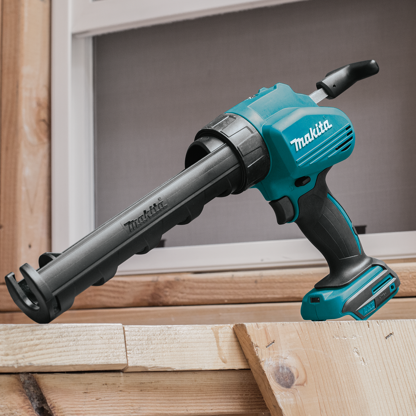 Makita XGC01Z 18V Lxt® Lithiumion Cordless 10 Oz. Caulk And Adhesive Gun, Tool Only