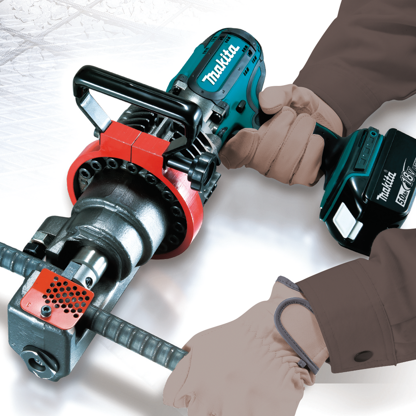 Makita XCS01T1 18V LXT® Lithium‑Ion Cordless Rebar Cutter Kit (5.0Ah)