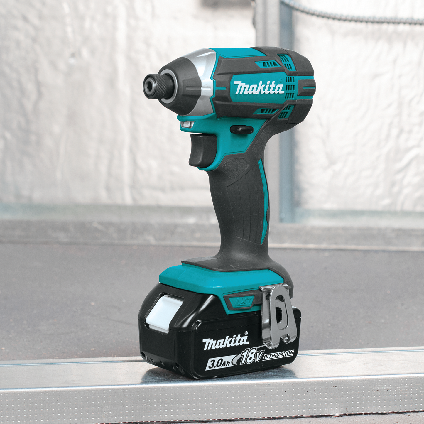 Makita XT704 18V LXT® Lithium‑Ion Cordless 7‑Pc. Combo Kit (3.0Ah)