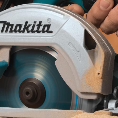 Makita XSH03Z 18V LXT® Lithium‑Ion Brushless Cordless 6‑1/2" Circular Saw, Tool Only