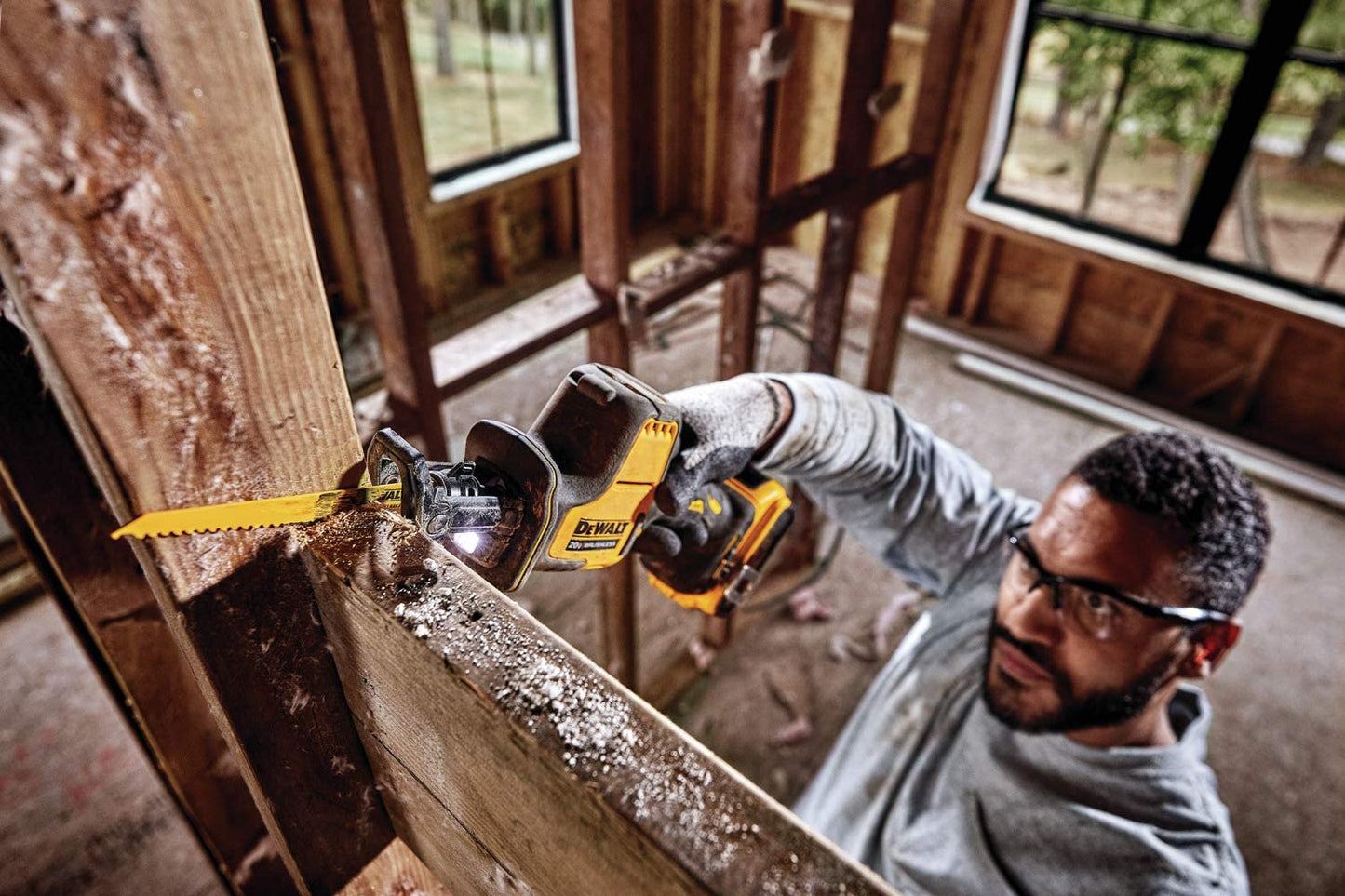 Dewalt DCS369B Atomic Compact Series 20V Max* Brushless One-Handed Cordless Reciprocating Saw (Bare Tool)