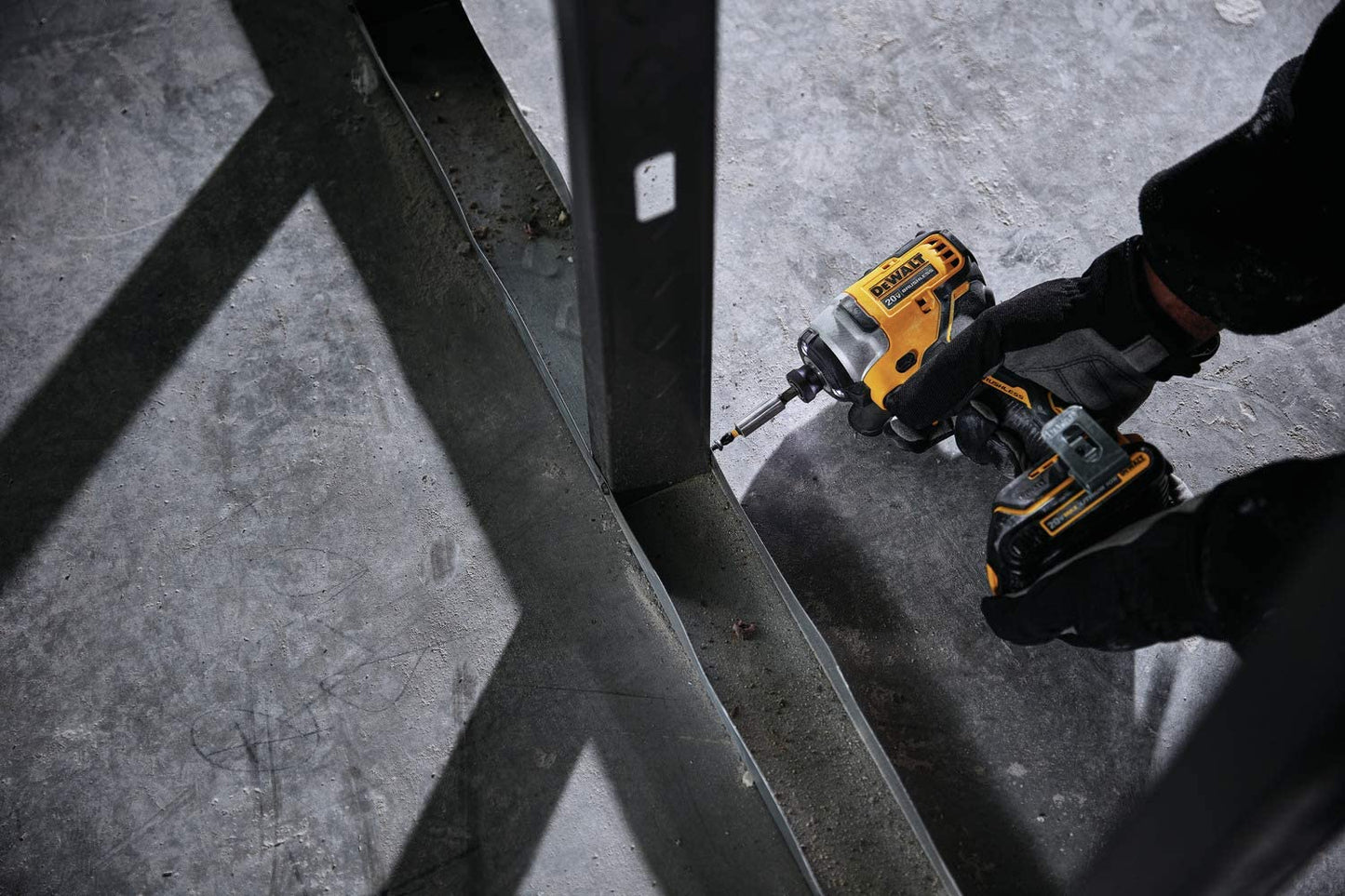 Dewalt DCF809C1 Atomic Compact Series 20V Max Brushless 1/4 In Impact Driver Kits