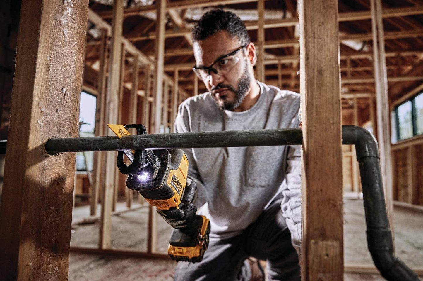 Dewalt DCS369B Atomic Compact Series 20V Max* Brushless One-Handed Cordless Reciprocating Saw (Bare Tool)